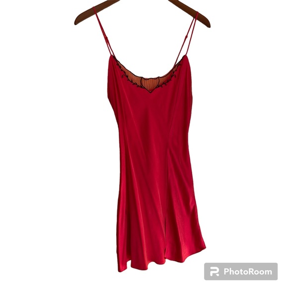 Victoria’s Secret Vintage ❤️ Silk Slip w/adjustable straps -L Large - EUC - Picture 1 of 10